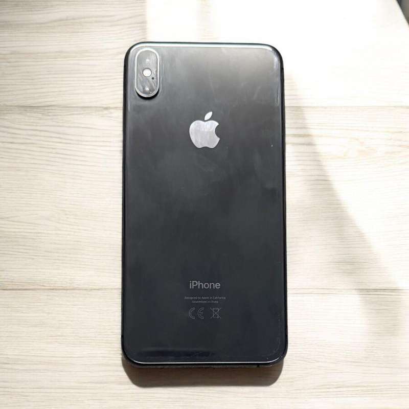 I phone xs max 256gb 77% batt health