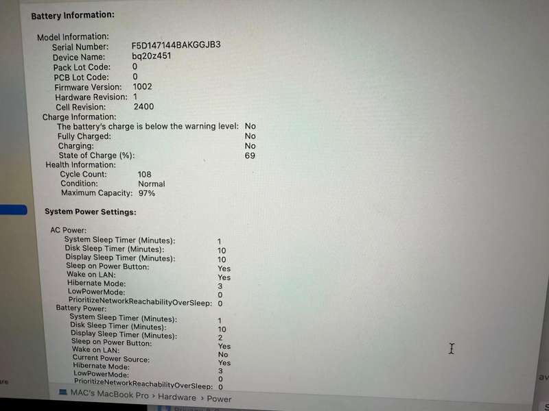 2020 Apple MacBook Pro 13 inch M1 8Core CPU 8 Core GPU Touch Bar 8GB Unified RAM 256GB SSD mint