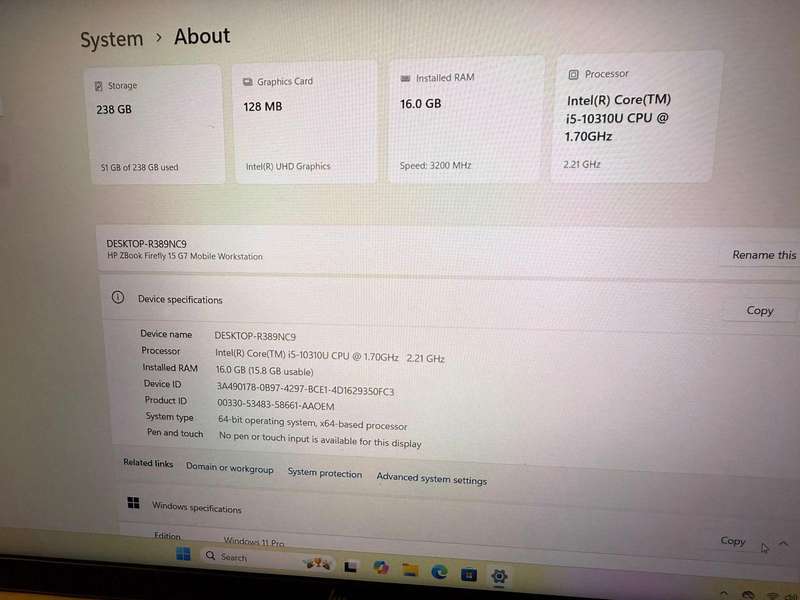 Hp Z book Firefly 15 G7 Mobile Workstation i5 10th gen 16gb ram 256gb ssd