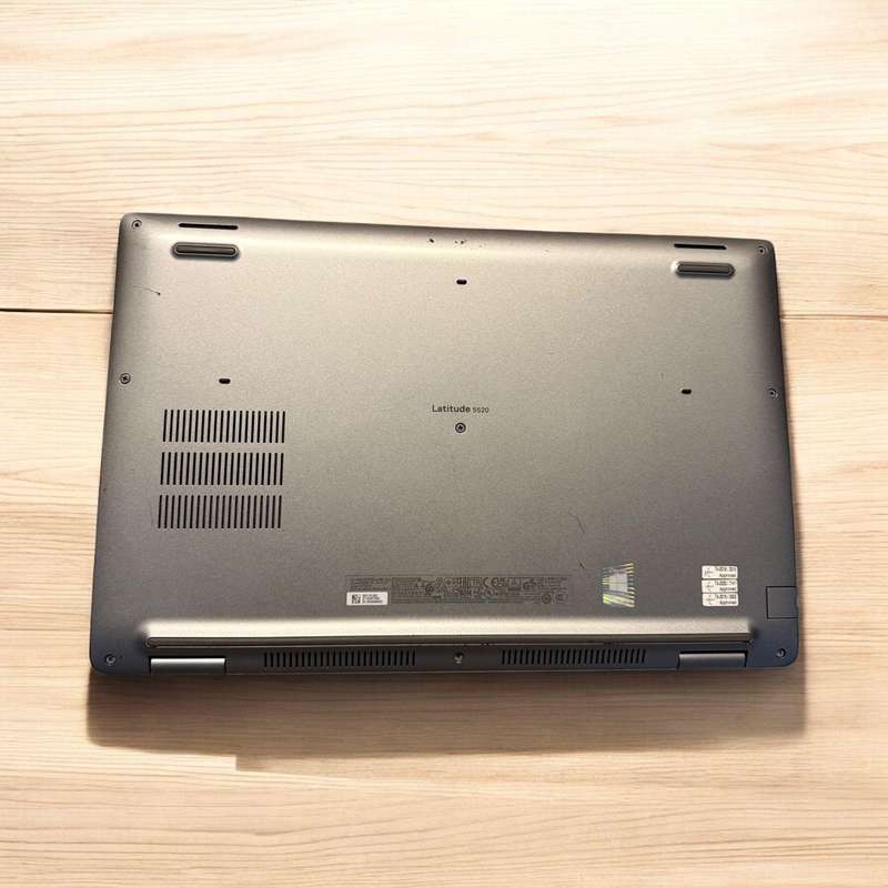 Dell 5520 Intel i7  11th Gen fhd Display 16gb  ram 512 gb ssd lte