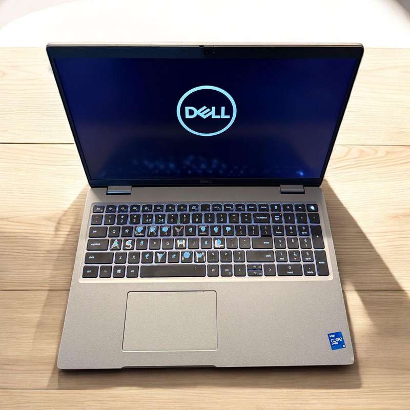 Dell Latitude 5520 Intel Iris Xe Graphics i5, 11th Gen  8GB 256GBssd