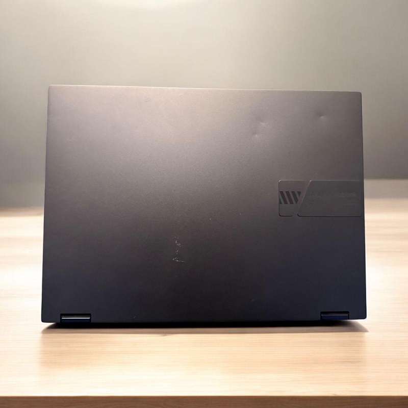 ASUS Vivobook touch S14 Flip AMD® Ryzen 7 7730U 24gb ram  512gb ssd