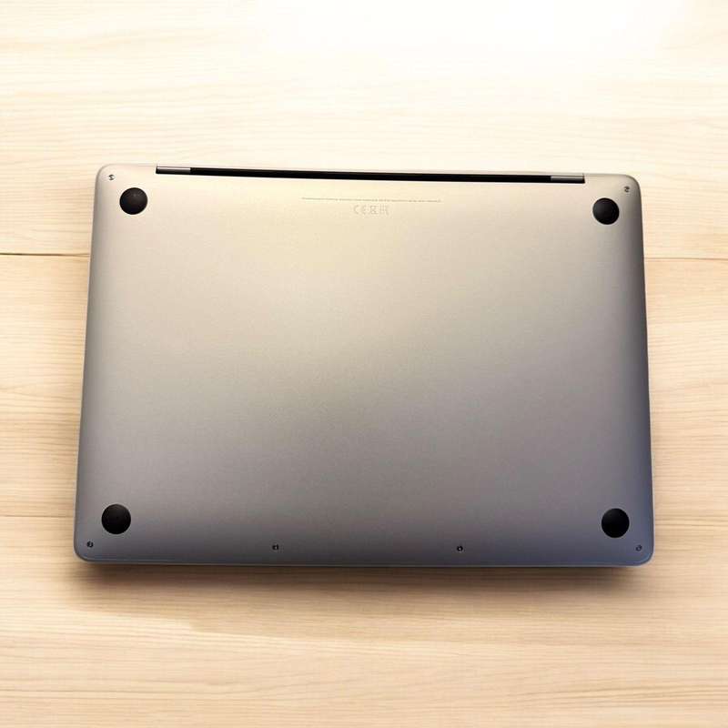 2022 Apple MacBook Pro 13-Inch
