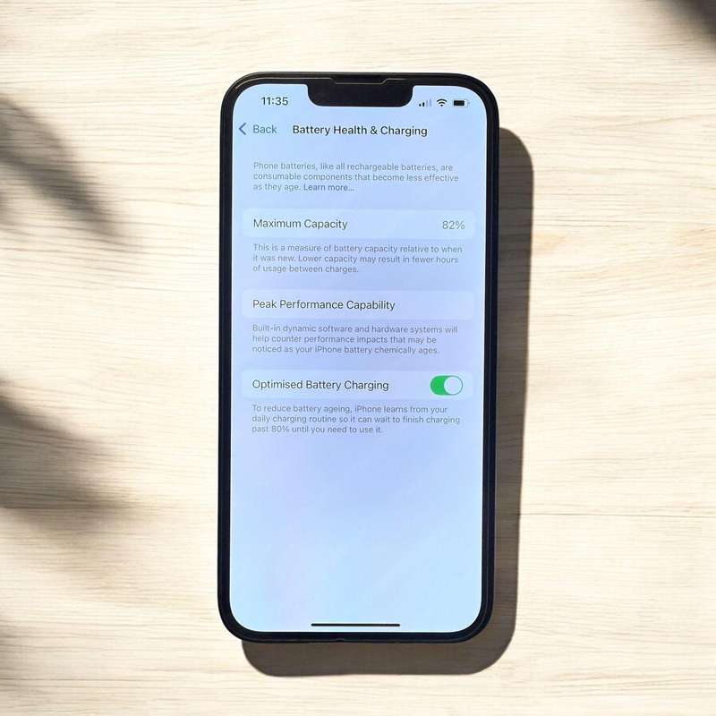 I phone 13 128gb 82% batt health mint