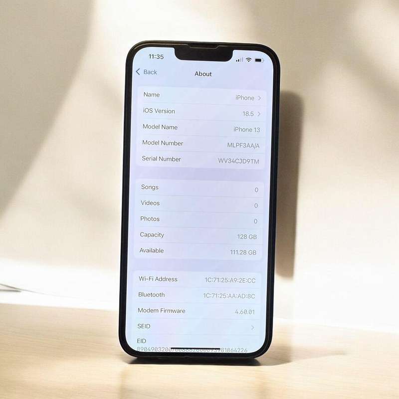 I phone 13 128gb 82% batt health mint