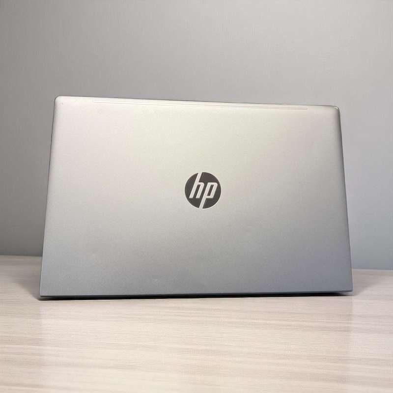 HP ProBook 450 G8 , 15.6` Notebook - 11th Gen Intel Core i5-1135G7, 256gb ssd 8gb ram Xe Graphics