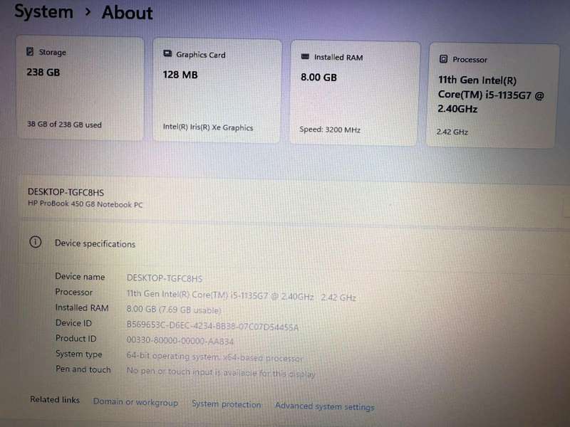HP ProBook 450 G8 , 15.6` Notebook - 11th Gen Intel Core i5-1135G7, 256gb ssd 8gb ram Xe Graphics