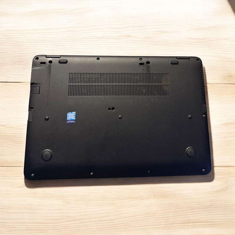HP EliteBook 840 G3  i7 6TH gen 16GBram  256GB ssd 15.6'' lte Amd Radeon R7 M365x