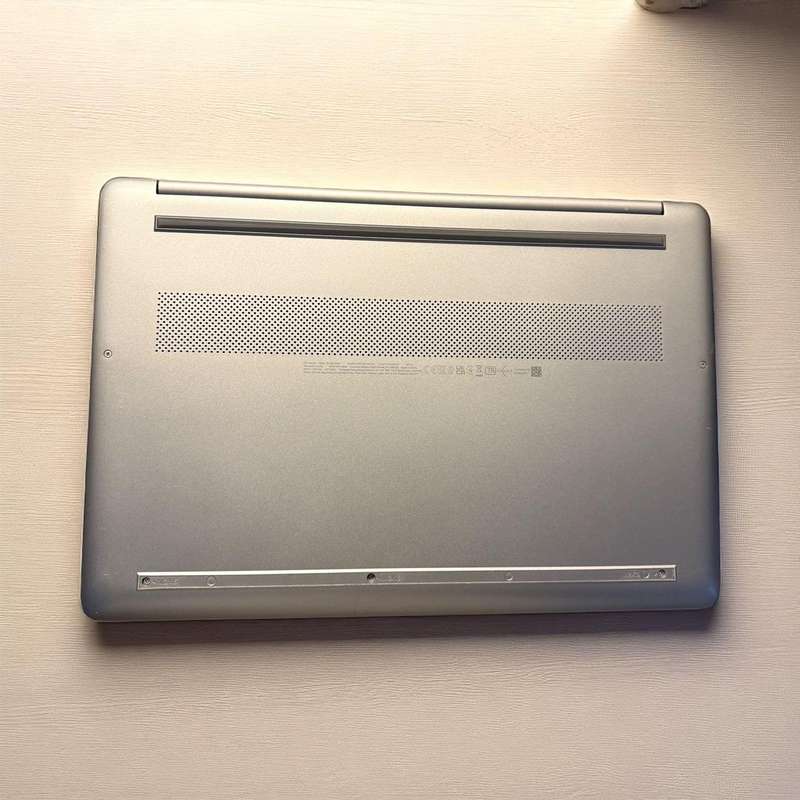 Hp 15s-fq5xx 12th Gen  Core  i5  8gb ram  512gb ssd  15.6
