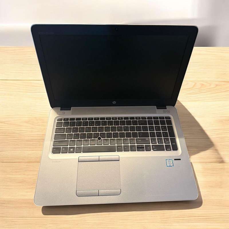 HP EliteBook 850 G3 Intel i5-6200U  8gb ram 256gb  m.2 ssd   15.6`  Lte