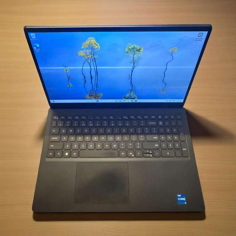 Dell  Vostro 3520 Core  I5 12th  gen 15,6 Inch  12gb ram  256gb ssd dell warranty