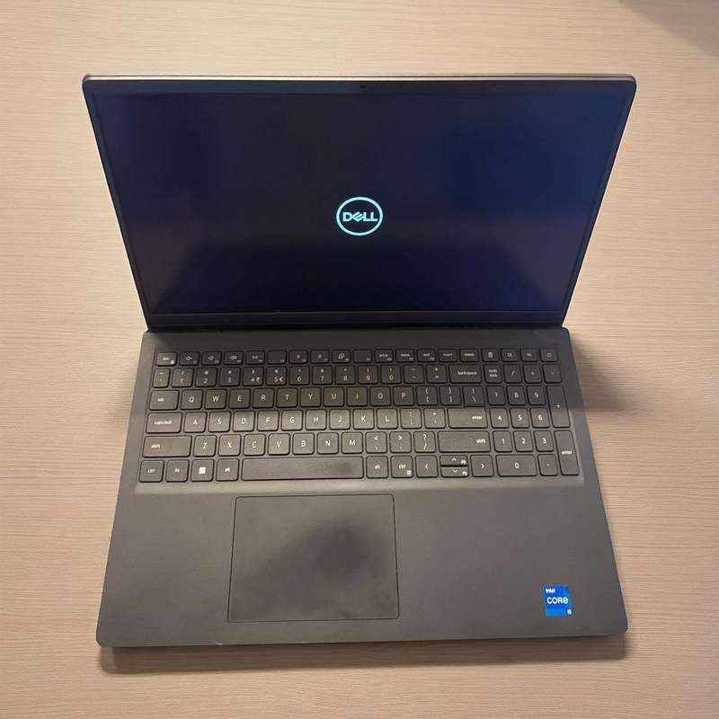 Dell  Vostro 3520 Core  I5 12th  gen 15,6 Inch  12gb ram  256gb ssd dell warranty