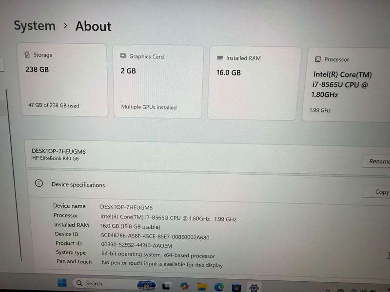 HP EliteBook 840 G6  8th Gen i7-8665U 16GB ram 256gb ssd lte Amd Radeon 550x graphics card