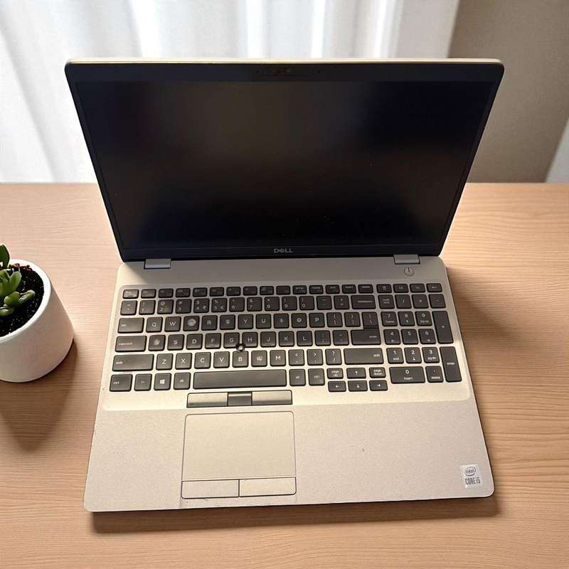 Dell Latitude 5510, 10th Gen Intel i5-10210U@1.6GHz, 8Gb Ram, 256GB Nvme Ssd 15.6`Lte
