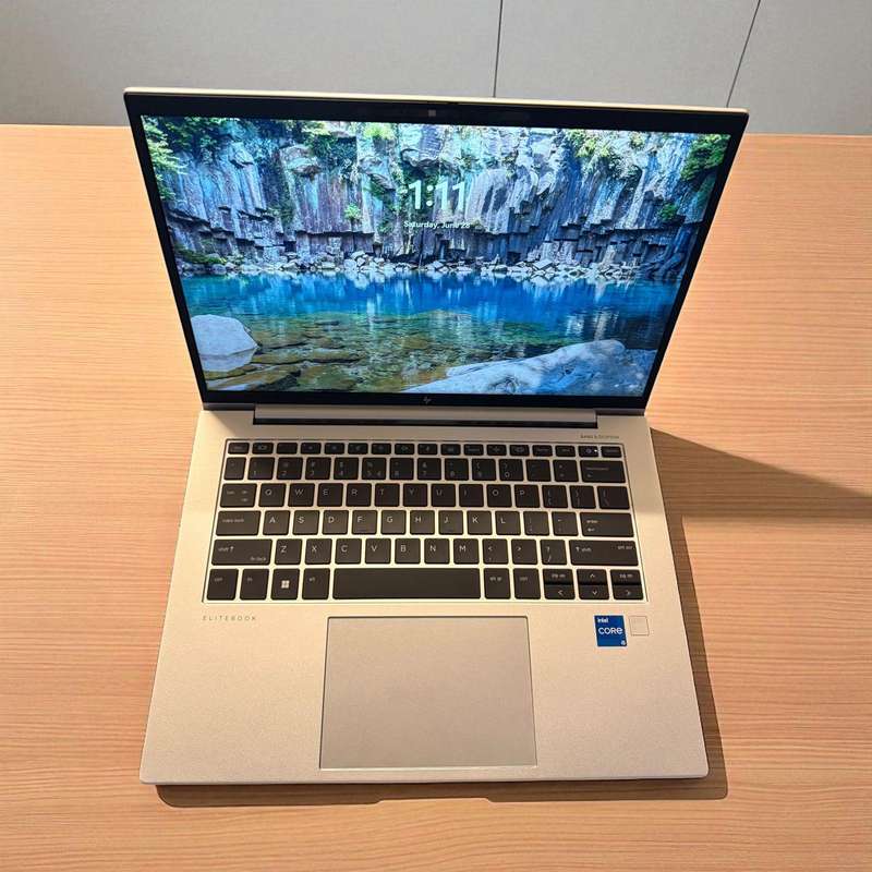 HP 840 G9 12th Gen i5 16GB  256gbssd  With Intel  [R[ XMM [TM] 7560 R+ Lte -Advanced pro hp warranty
