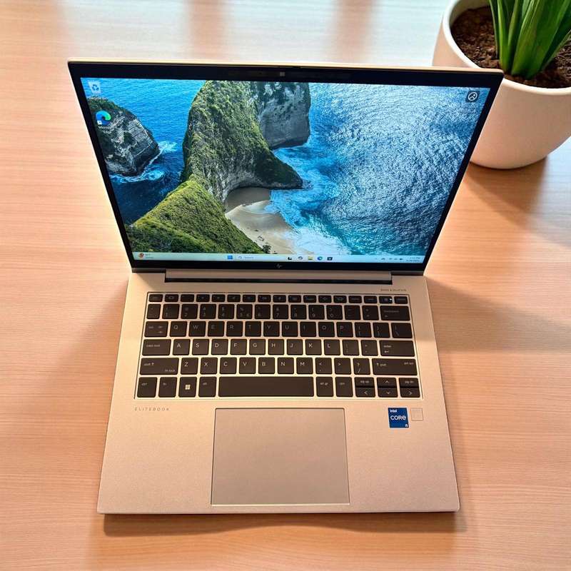 HP 840 G9 12th Gen i5 16GB  256gbssd  With Intel  [R[ XMM [TM] 7560 R+ Lte -Advanced pro hp warranty