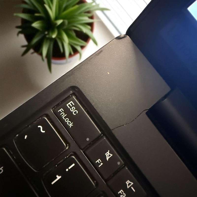 Lenovo E15 i5 10th gen 8gb ram 256gb ssd