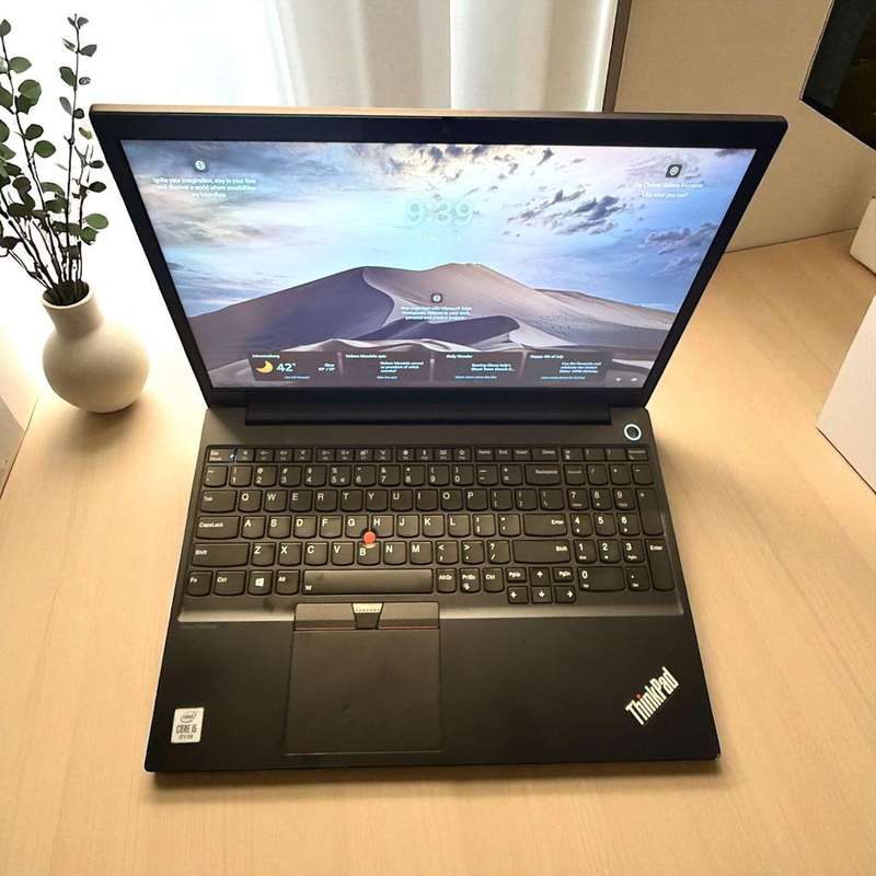 Lenovo E15 i5 10th gen 8gb ram 256gb ssd