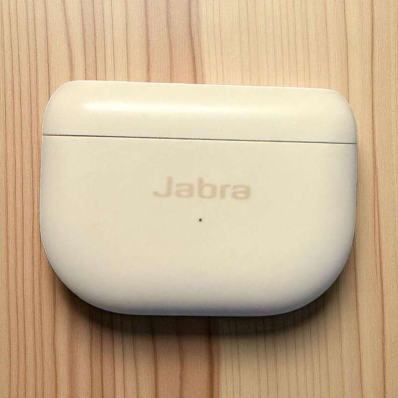 Jabra Elite 10 Wireless Earbuds with Charging Case Cream 100-99280901-99 new condition