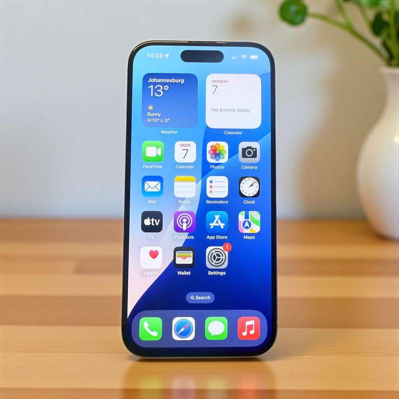 iPhone 15 128GB