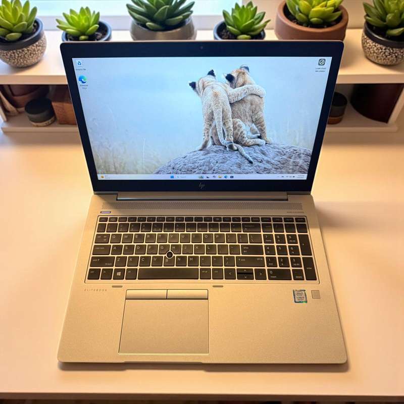 Hp Elitebook 850 G6  Core i5 8th gen Lte  15.6 inch  8GB Ram 256GB Ssd mint