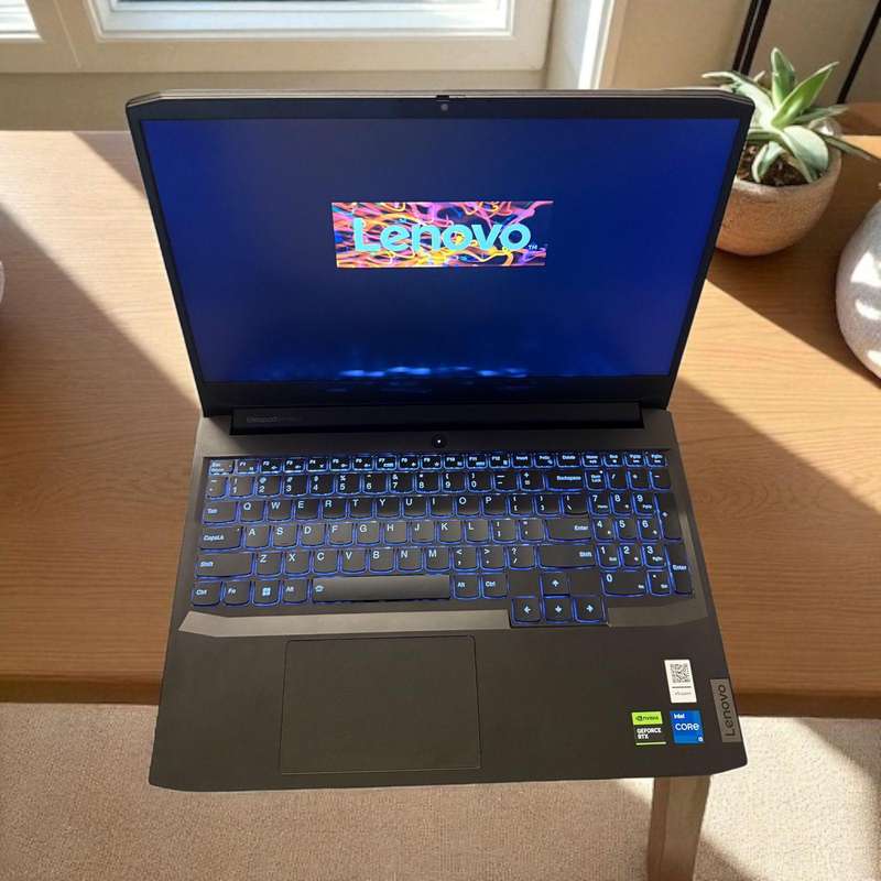 Lenovo IdeaPad Gaming 3 15IHU6 82K101Q0SA 11th Gen Intel Core i5-11320H 16gb ram 512gb ssd mint