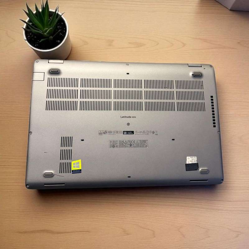 Dell Latitude 5510, 10th Gen Intel i5-10210U@1.6GHz, 8Gb Ram, 256GB Nvme Ssd 15.6`Lte