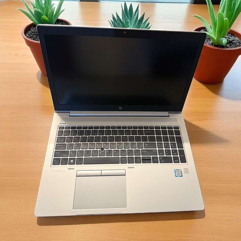 Hp Elitebook  850 G6 Core i7 8th gen 16gb ram 256gb ssd lte mint