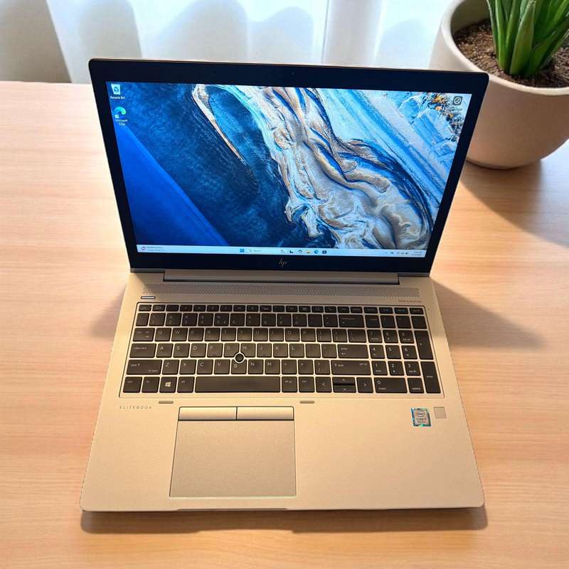 Hp Elitebook  850 G6 Core i7 8th gen 16gb ram 256gb ssd lte mint