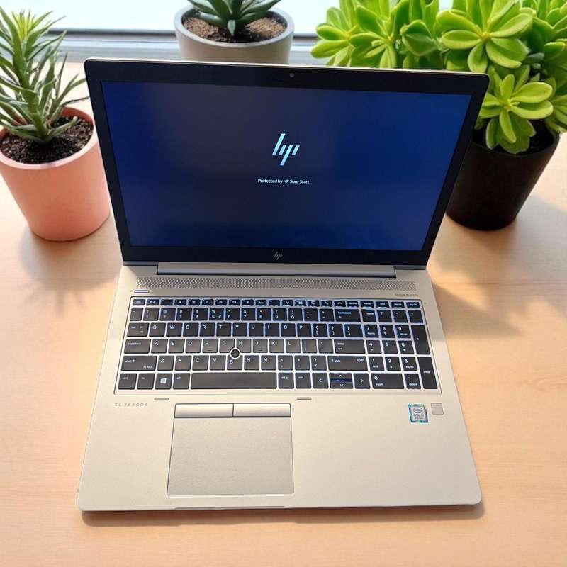 Hp Elitebook  850 G6 Core i7 8th gen 16gb ram 256gb ssd lte mint