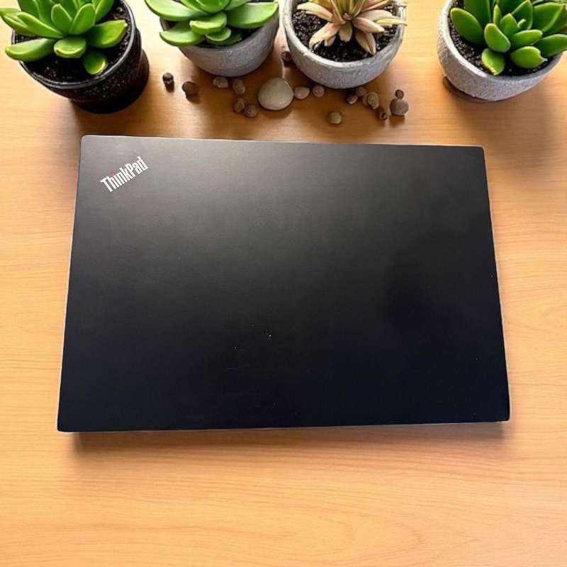 Lenovo E15 i5 10th gen 8gb ram 256gb ssd