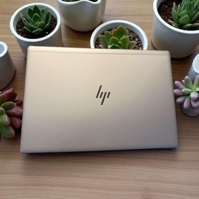HP EliteBook 850 g5 lte i7  8th gen 16gb ram 256gb ssd fhd display new batt