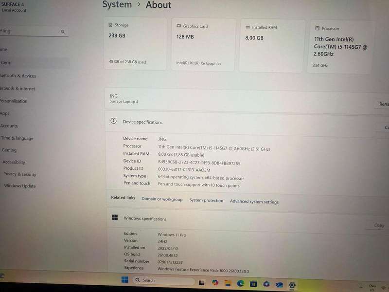 Microsoft  Surface   Laptop 4 touch  I5 11th gen 8gb ram 256gb ssd Intel Iris [R] Xe Graphics  mint