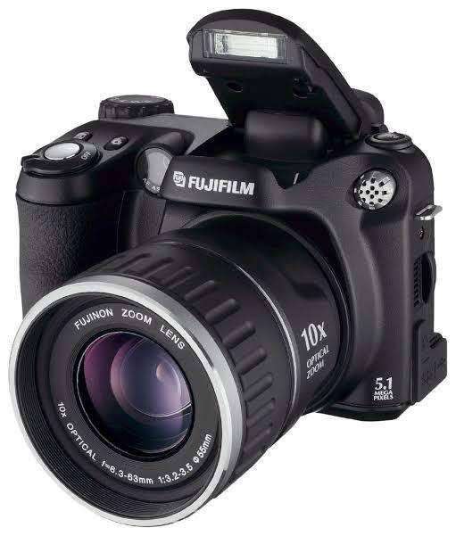 Fujifilm Finepix S5600 - 5.1MP - 10x Zoom - Digital Camera