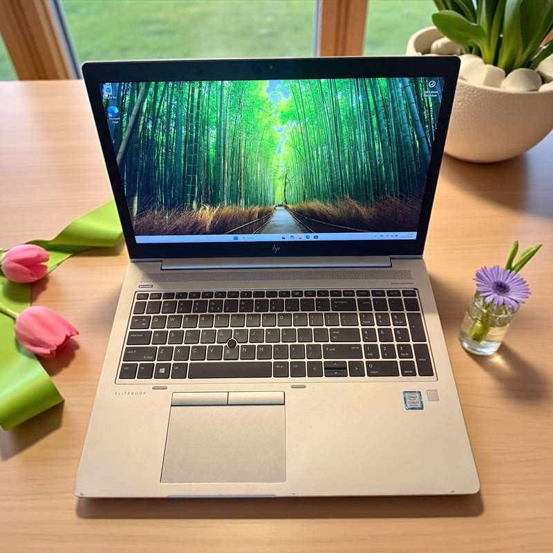 HP EliteBook 850 g6 lte i5  8th gen 8gb ram 256gb ssd fhd display