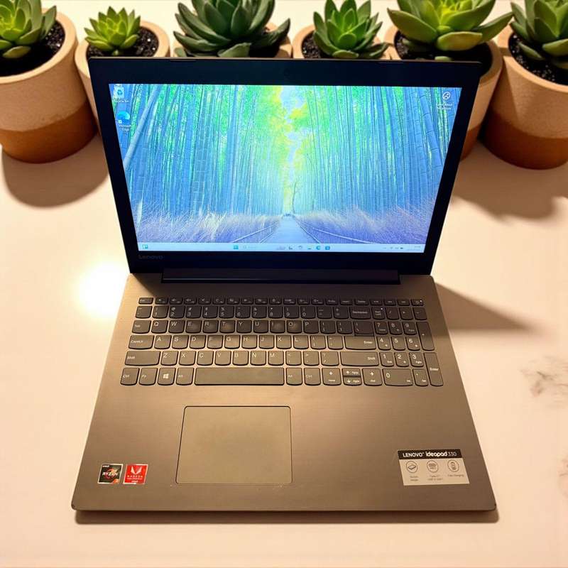 Lenovo ideapad 330 Amd Ryzen 3 Radeon Vega Mobile gfx 20gb ram 512gbssd