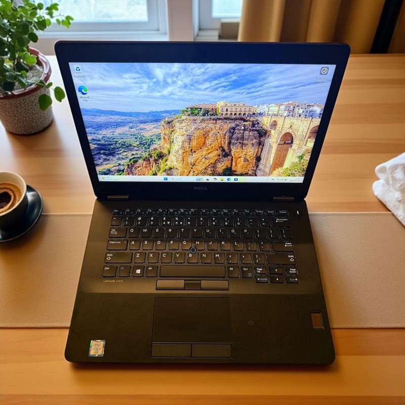Dell Latitude E7270 i7 6th gen 16GB ram  512gb ssd  nvme  ssd 12.5` FHD Display new batt