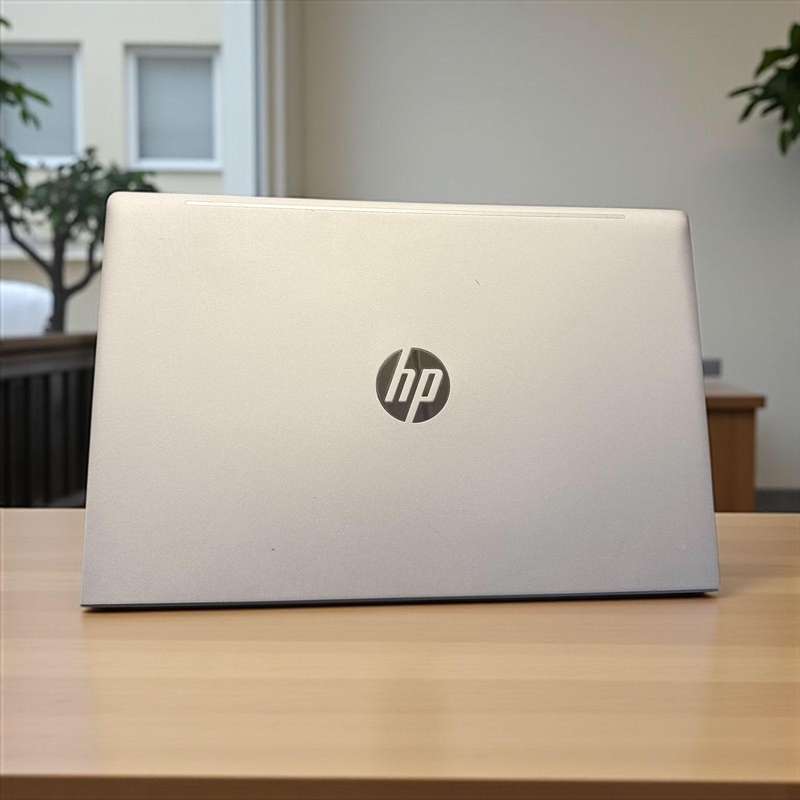 HP ProBook 450 G8 15.6" Notebook - 11th Gen Intel Core i5-1135G7, 256GB SSD 8GB RAM Xe Graphics