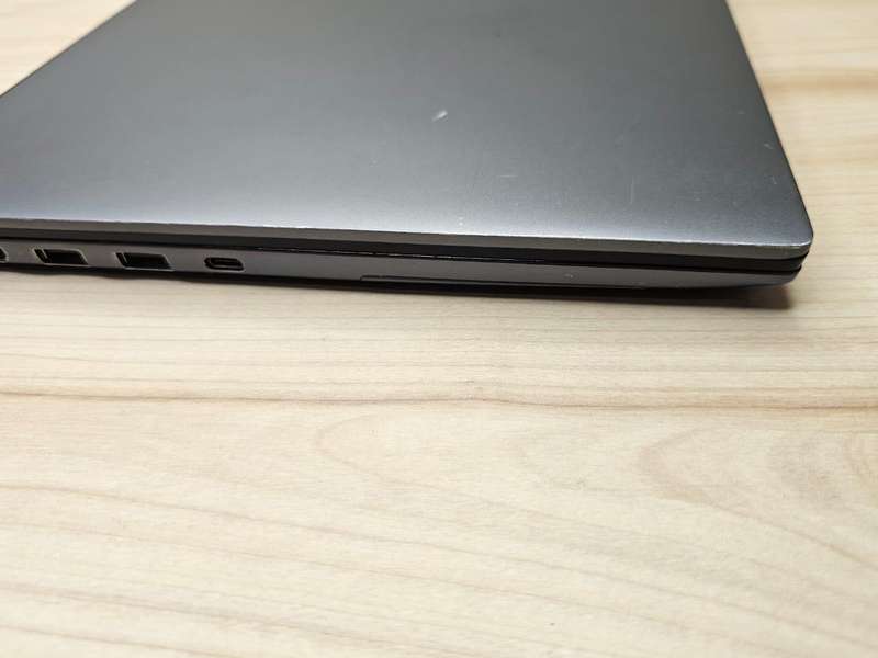 Dell Vostro 5590 i7 10th gen 24gb ram 512gb ssd mx250 Nvidia graphics 2gb