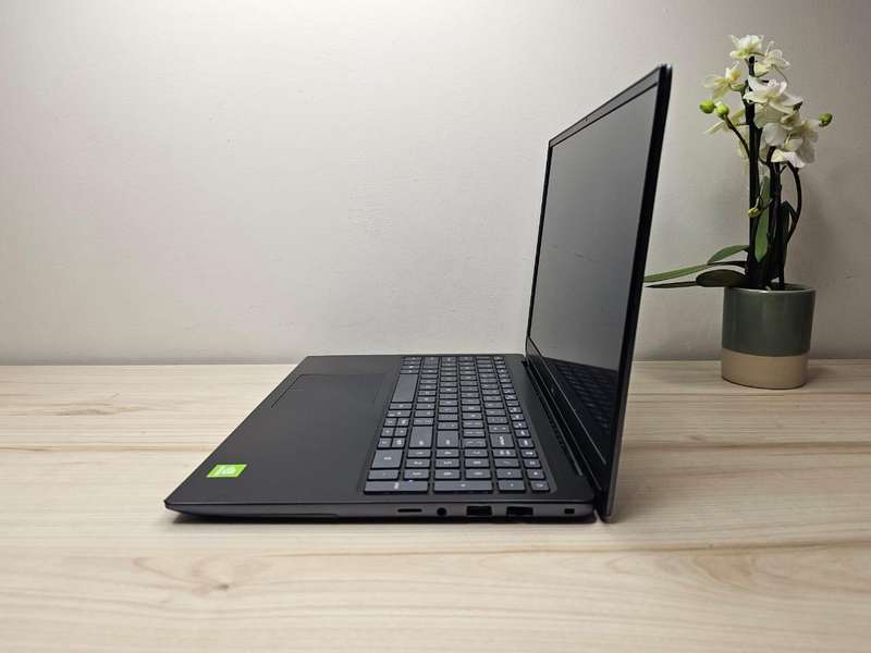 Dell Vostro 5590 i7 10th gen 24gb ram 512gb ssd mx250 Nvidia graphics 2gb