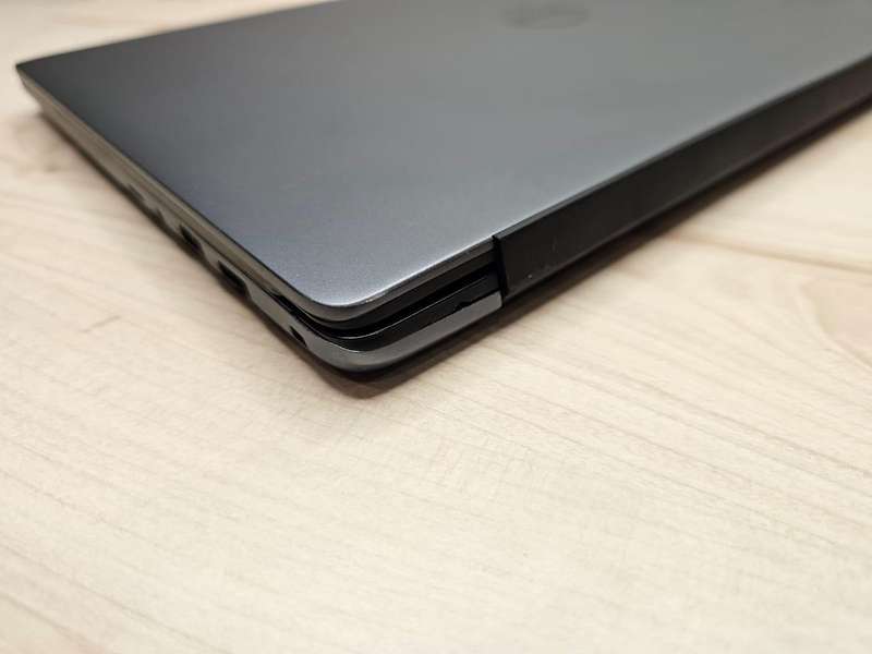 Dell Vostro 5590