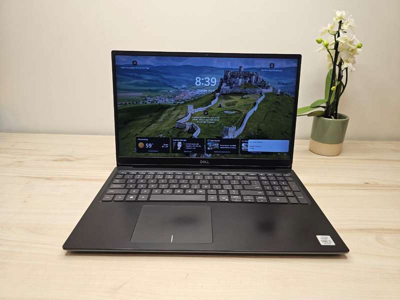 Dell Vostro 5590