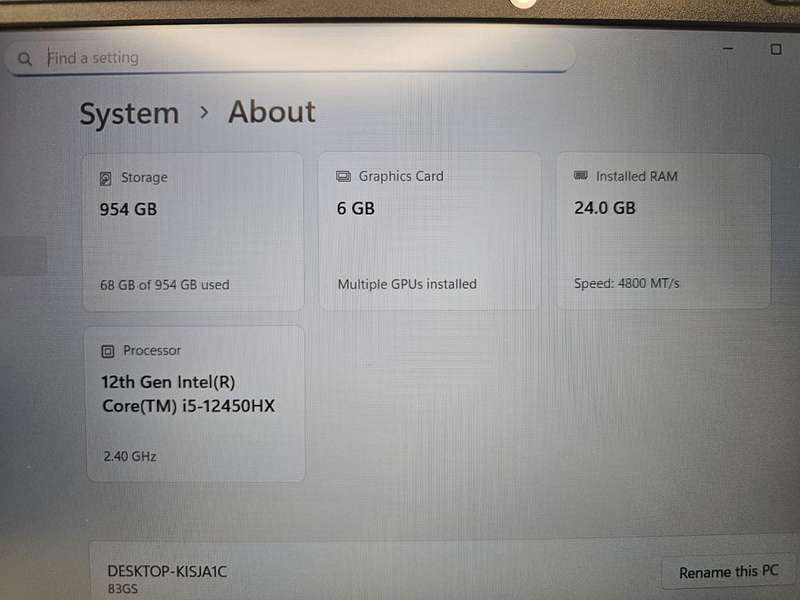 Lenovo LOQ 15IAX9 12th Gen Intel Core i5-12450HX  Geforce Rtx 3050 24gb ram 1tb ssd