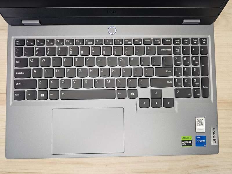 Lenovo LOQ 15IAX9 12th Gen Intel Core i5-12450HX  Geforce Rtx 3050 24gb ram 1tb ssd