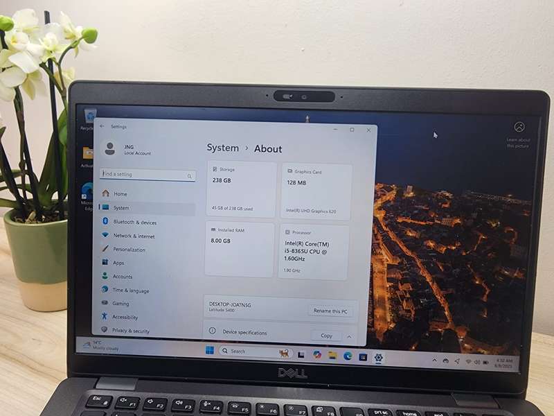 Dell Latitude 5400, 8th Gen i5-8365U, 8GB RAM, 256GB NVMe SSD, 14" FHD Display, Win11 LTE