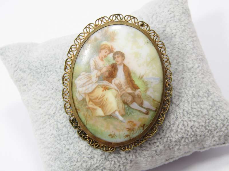 Vintage Czechoslovakian Costume Jewellery Brooch