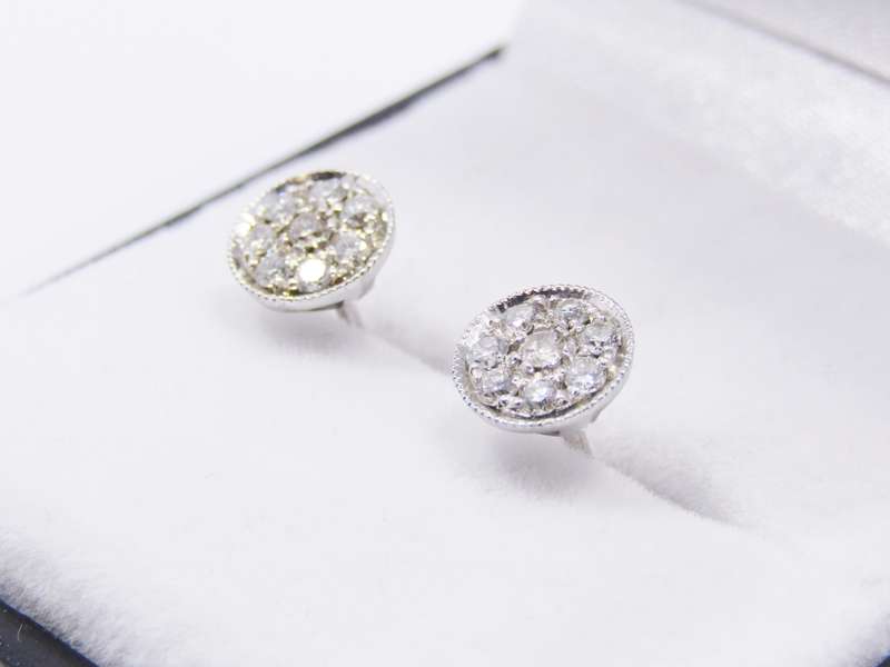 Classic! 9CT White Gold & Diamond Earrings
