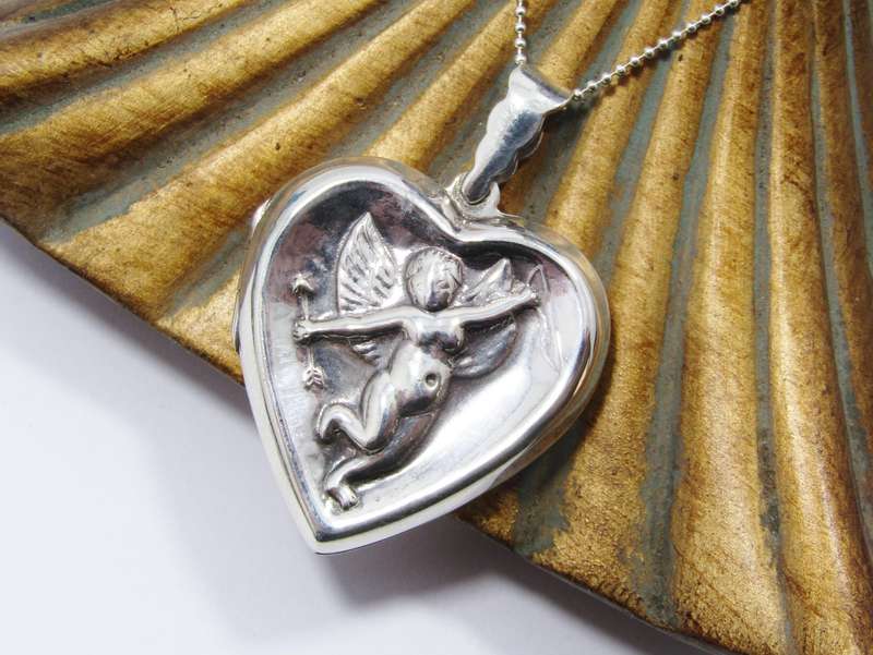 A Gorgeous Large Cherub Heart Locket on Chain in Sterling Silver
