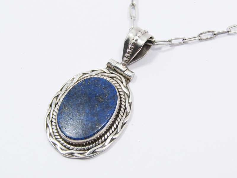 A Lovely Medium size Lapis Lazuli Pendant on Chain In Sterling Silver.