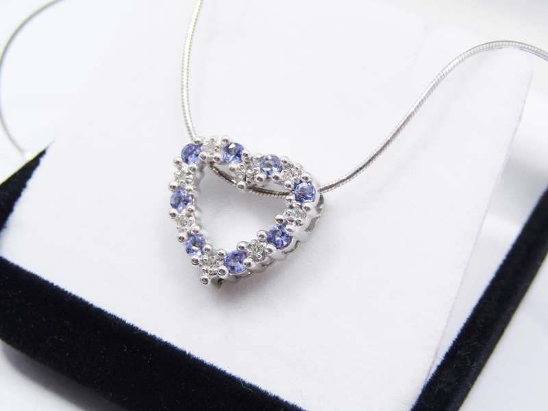 Stunning! 9CT White Gold Tanzanite & Diamond Heart Necklace